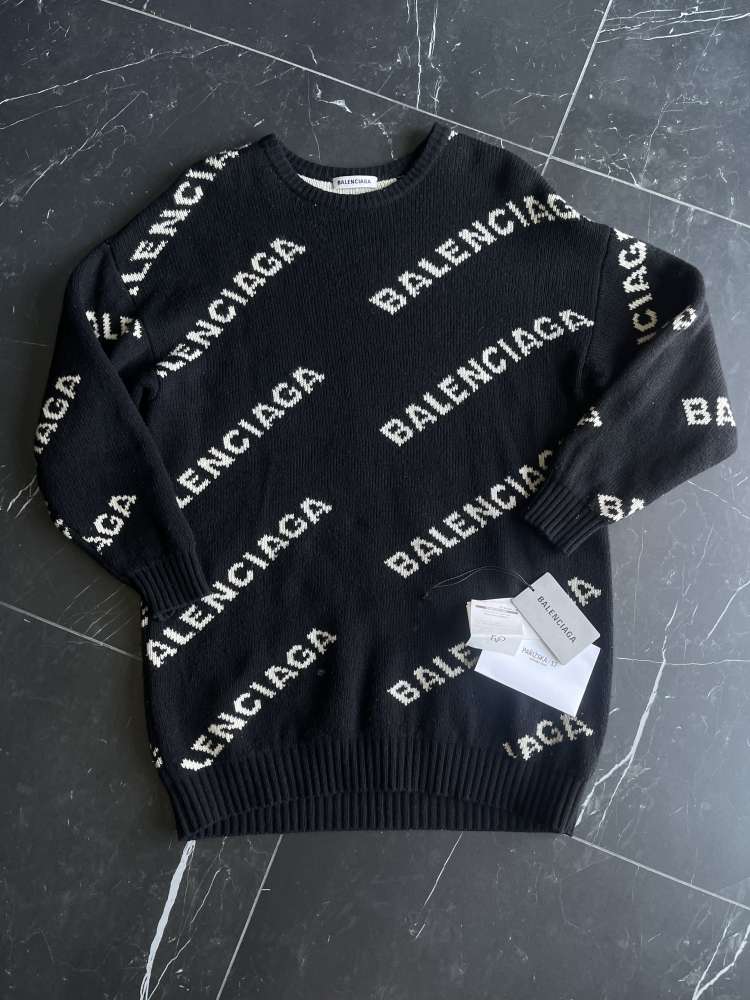 Sveter Balenciaga