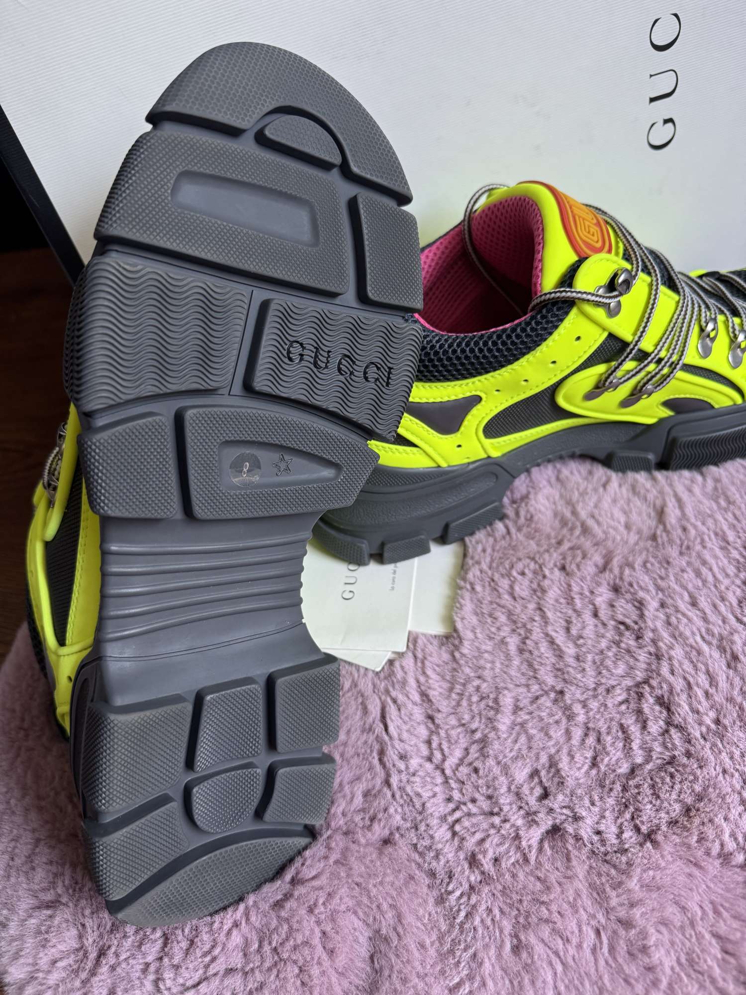 Gucci Flashtrek