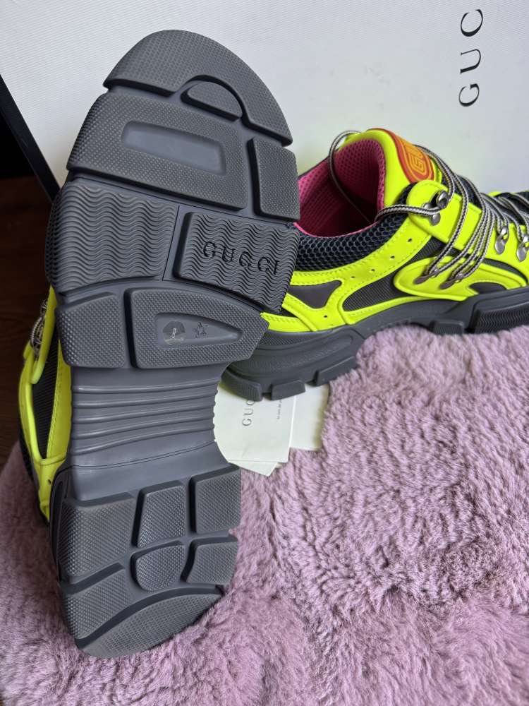 Gucci Flashtrek