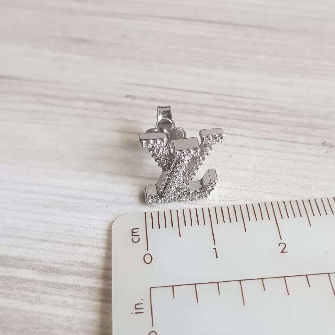 Louis Vuitton Nausnice