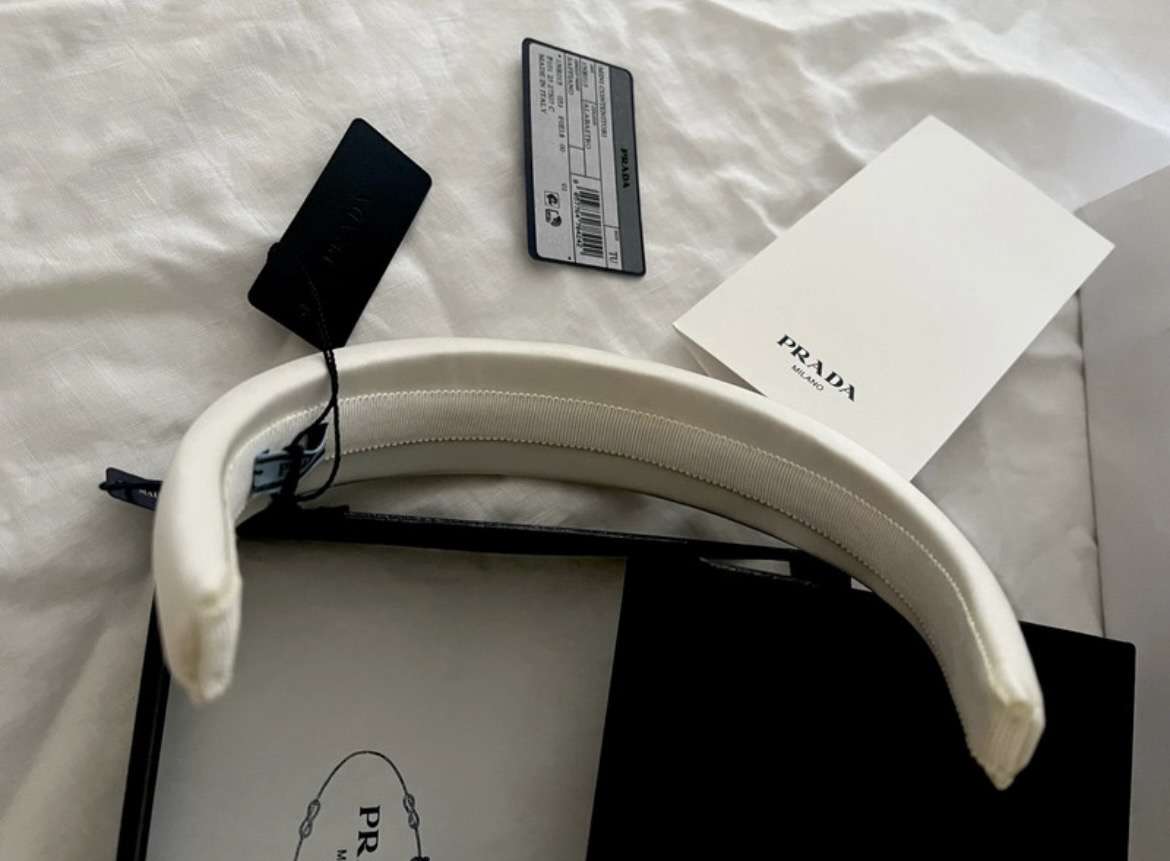 Kremova celenka Prada (hrubsia)