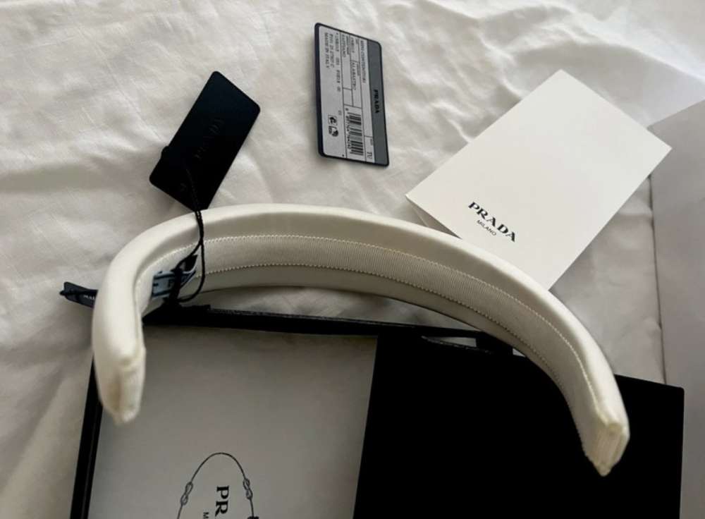 Kremova celenka Prada (hrubsia)