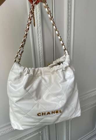 https://www.vipluxury.sk/Chanel 22 medium bag