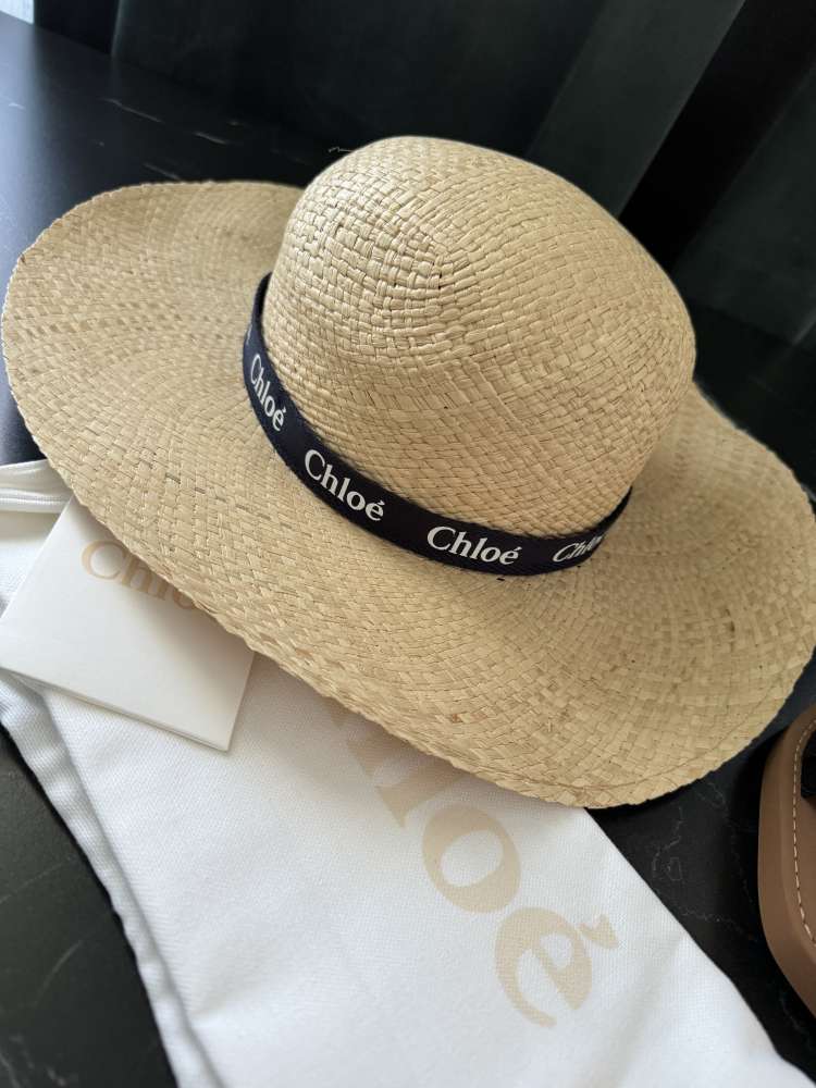 Chloe klobuk