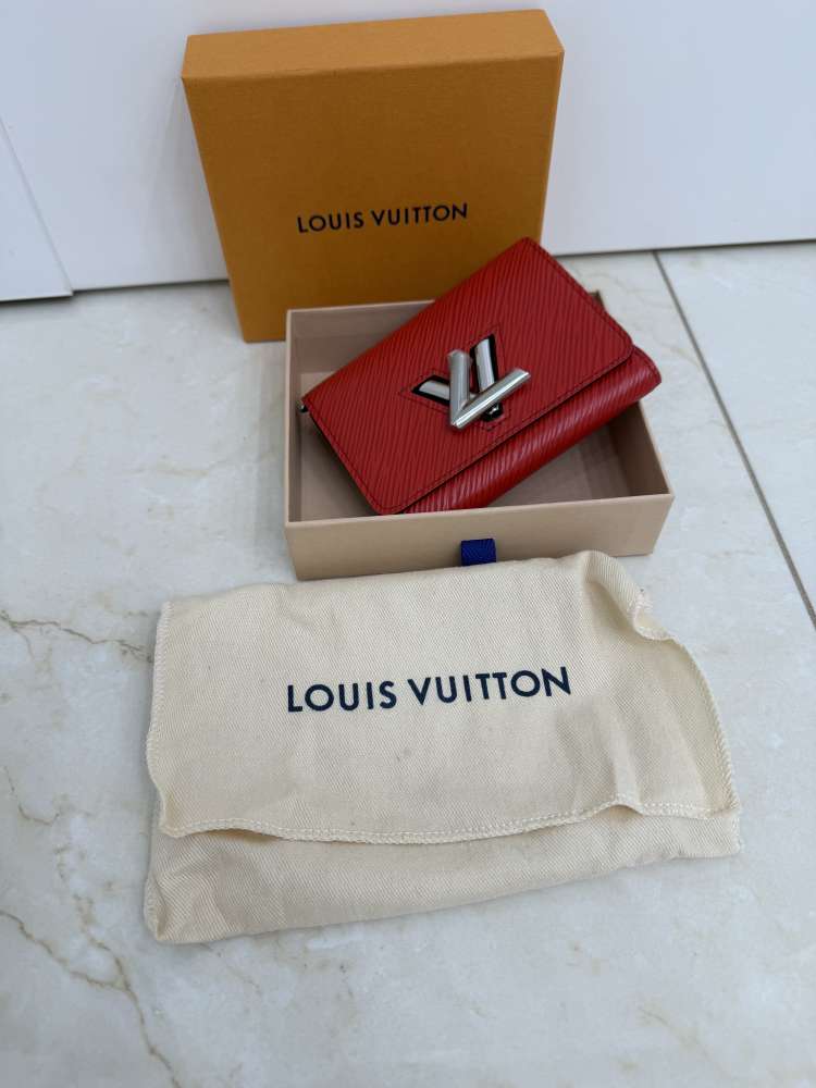 Louis Vuitton penazenka