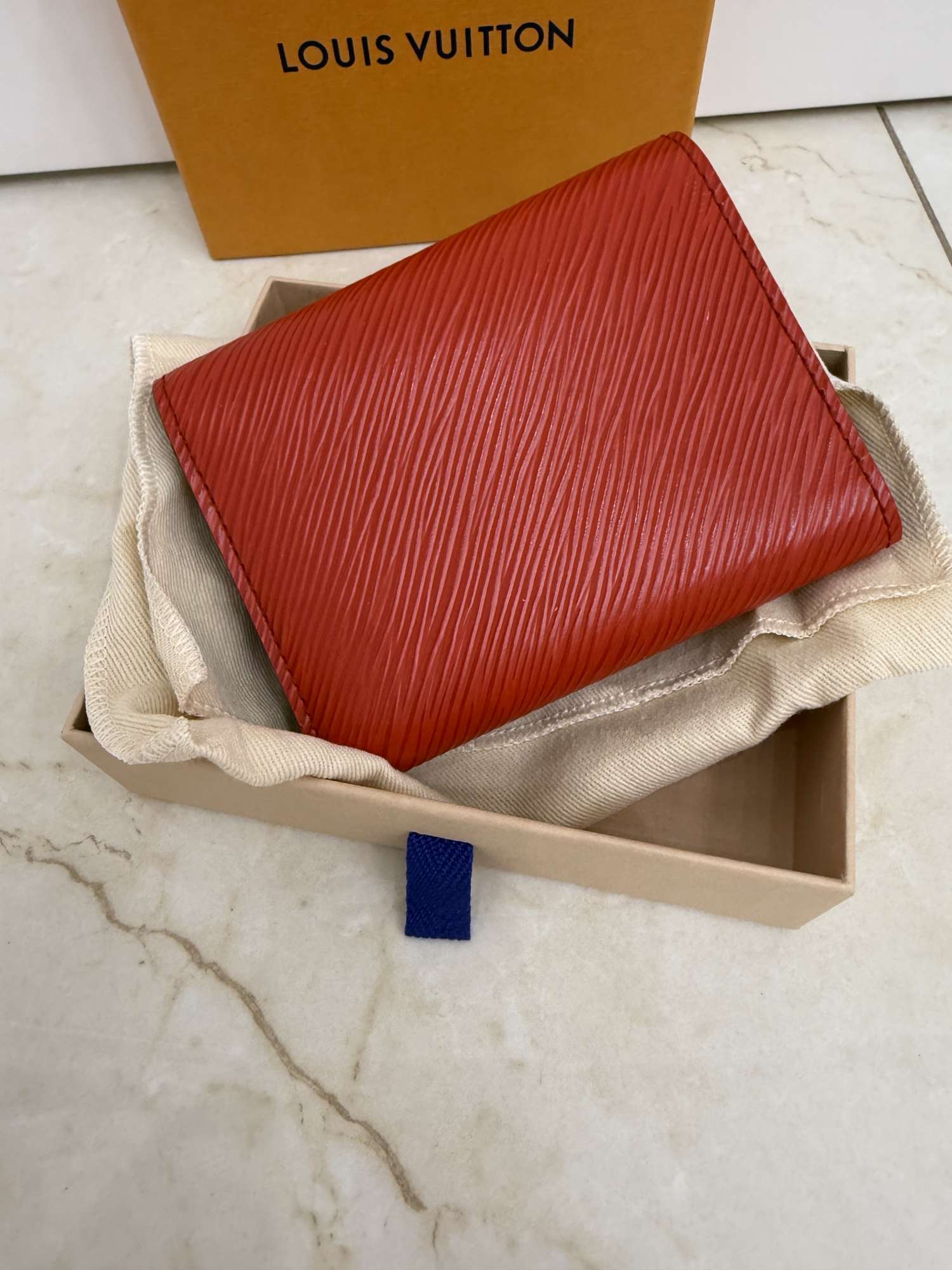 Louis Vuitton penazenka