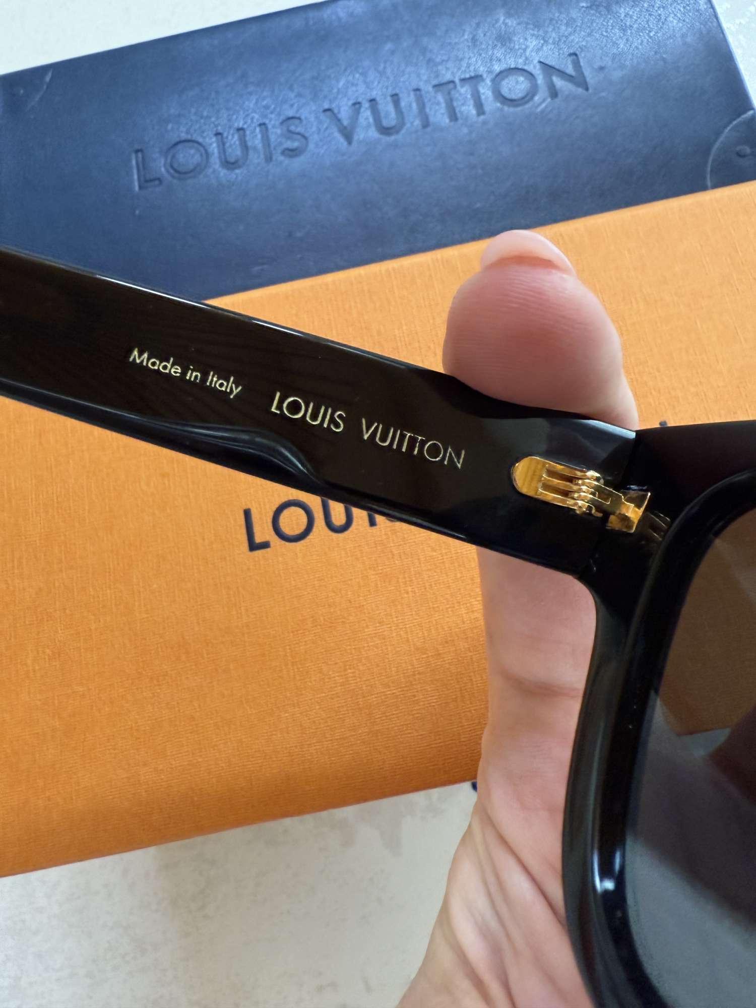 Sluneční brýle Louis Vuitton