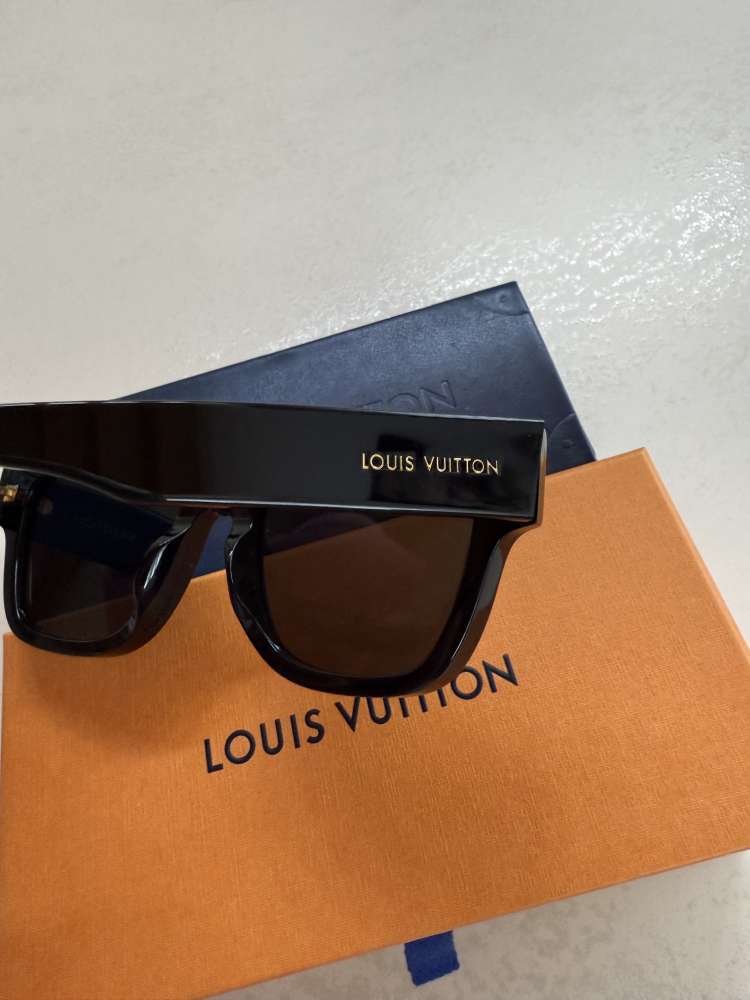 Sluneční brýle Louis Vuitton