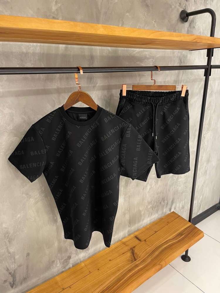 BALENCIAGA Black on Black set