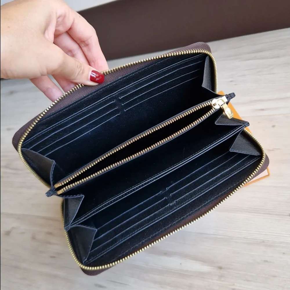 Louis Vuitton Zippy