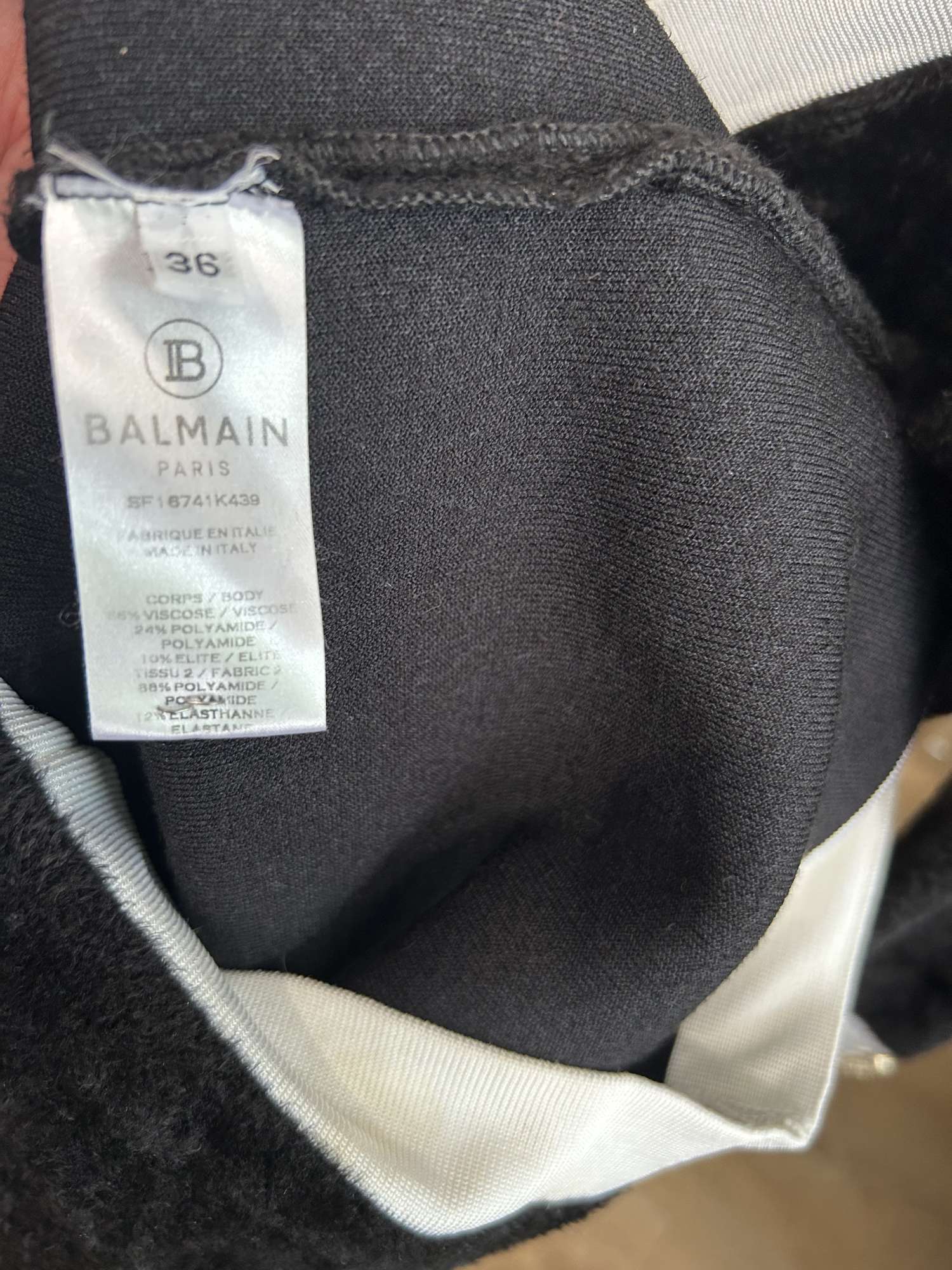 Balmain šaty
