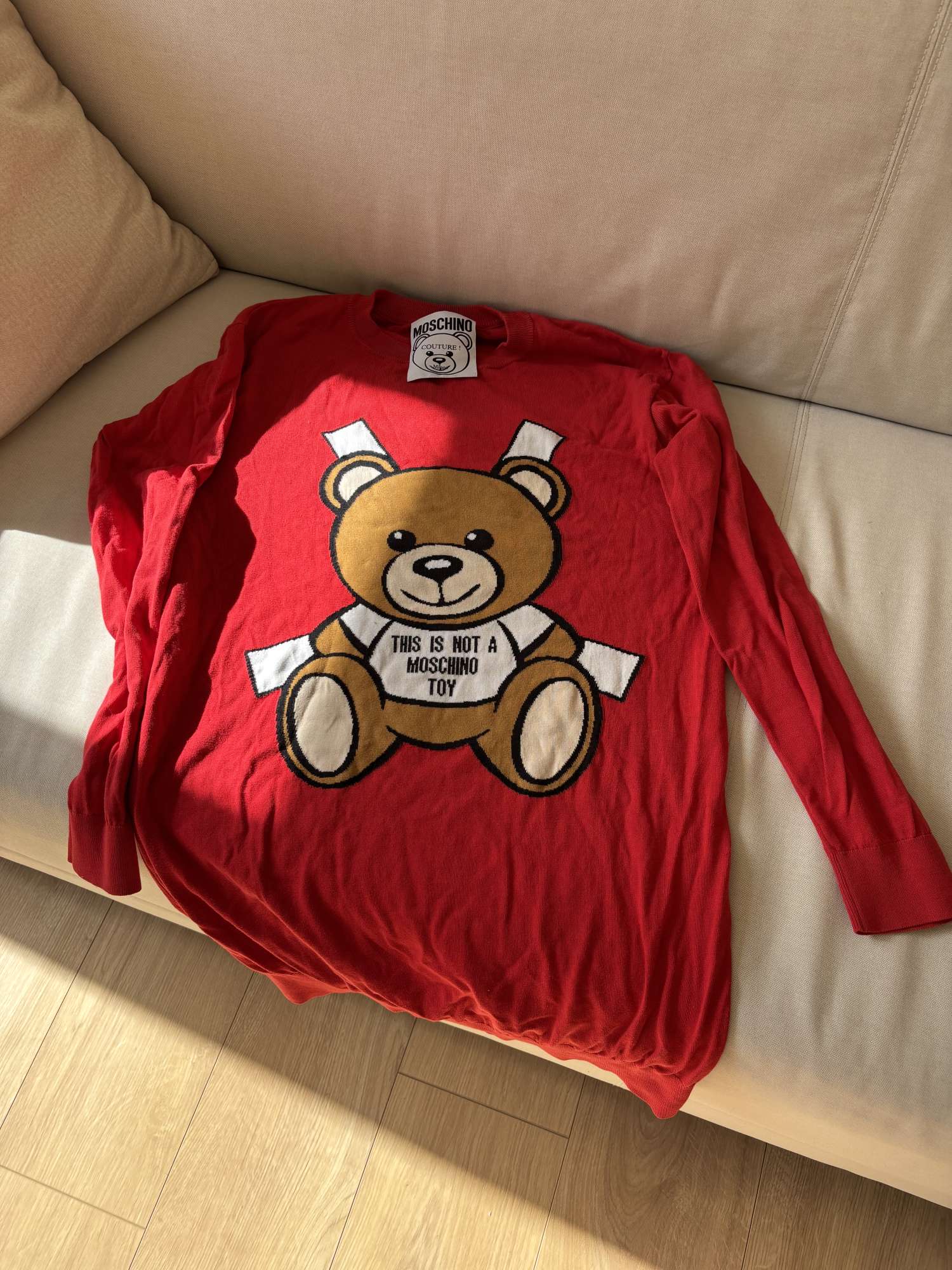 Moschino svetrošaty