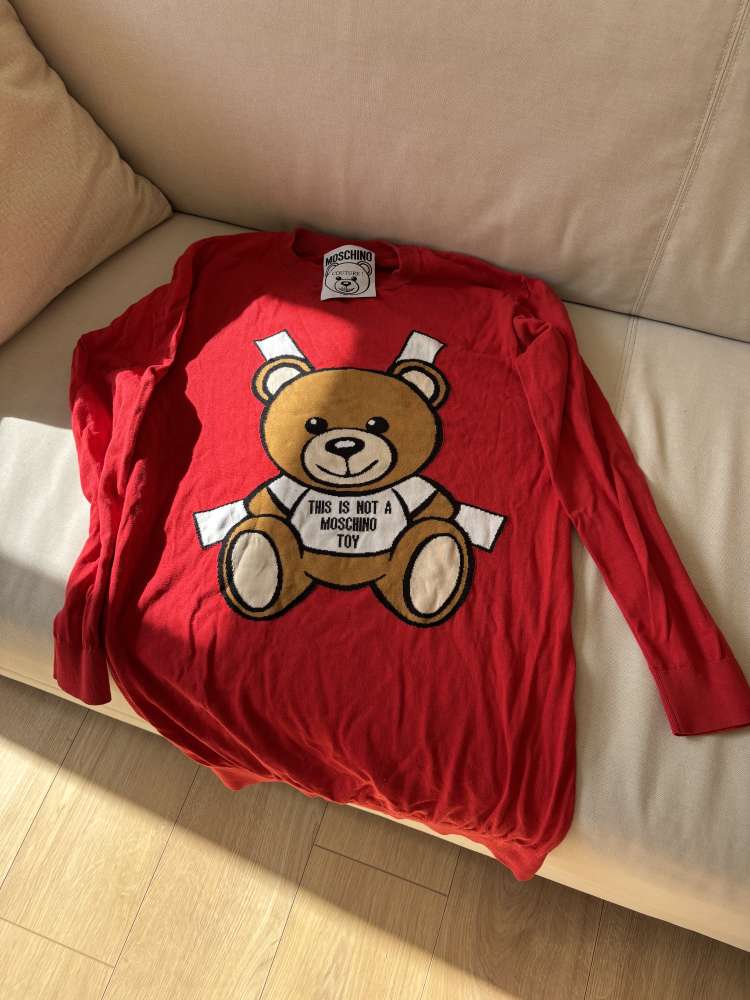 Moschino svetrošaty