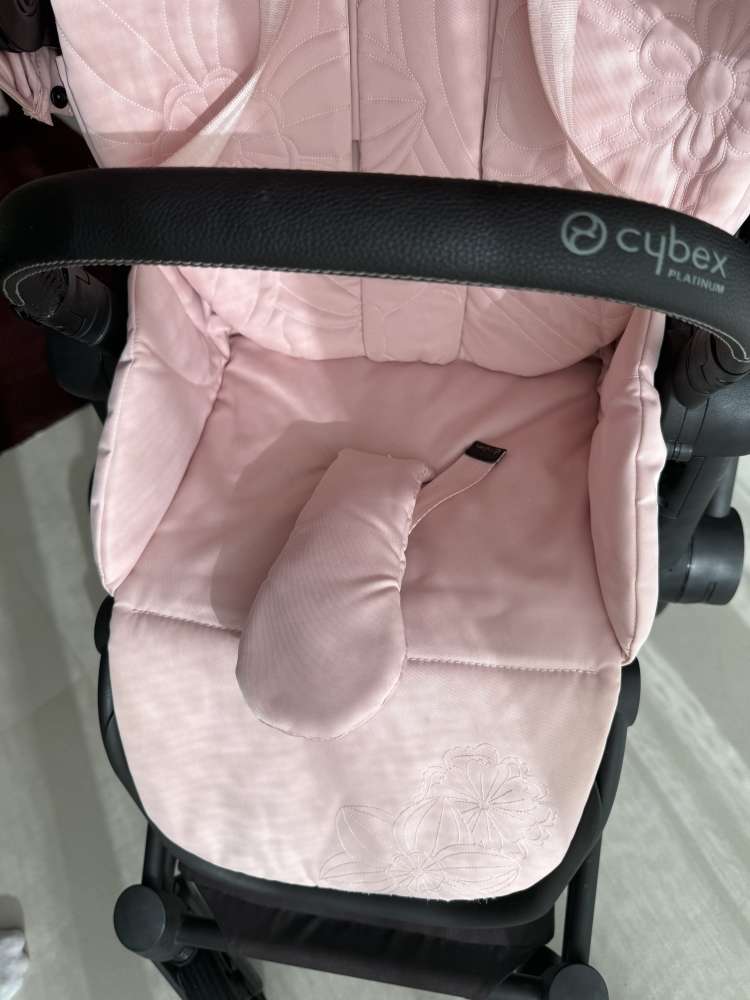 Cybex Priam Simply Flowers pink / black