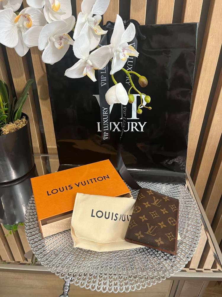 Louis Vuitton obal na pas