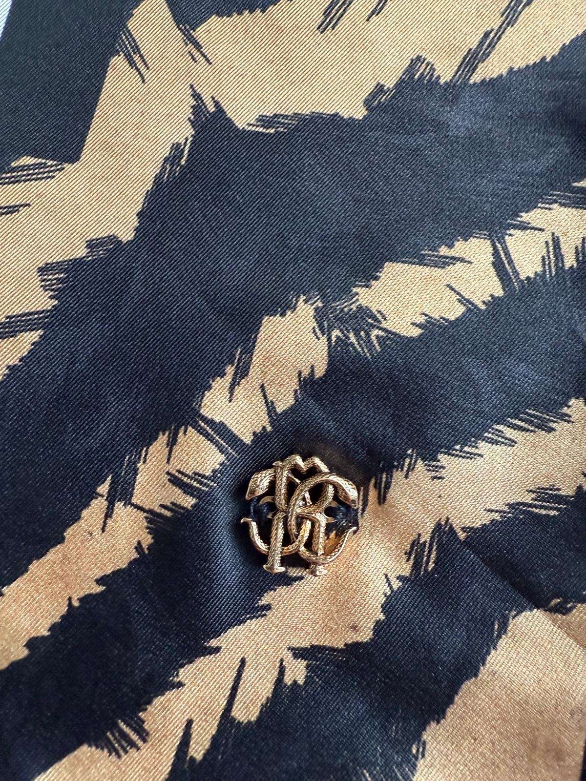 Roberto Cavalli šatka