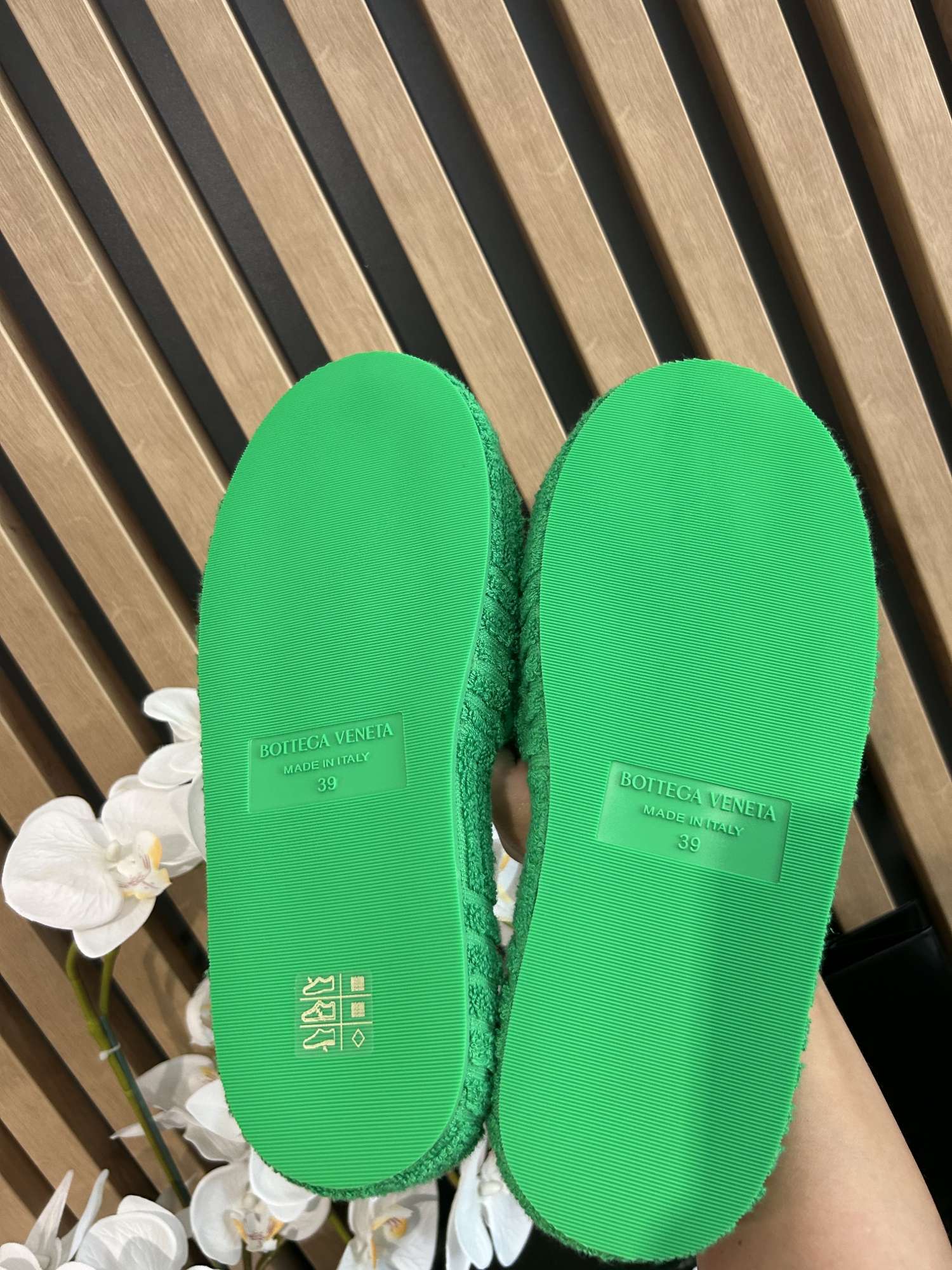 Bottega Veneta šľapky