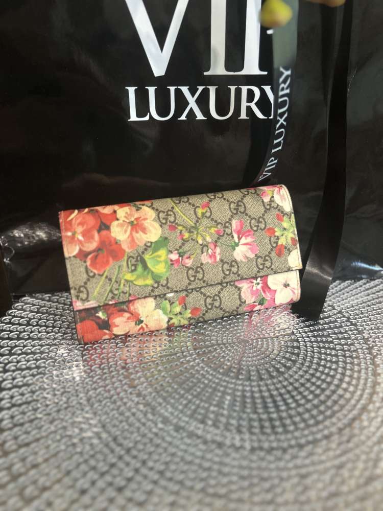 Gucci penazenka
