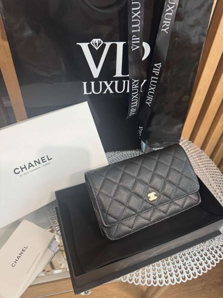 Chanel woc