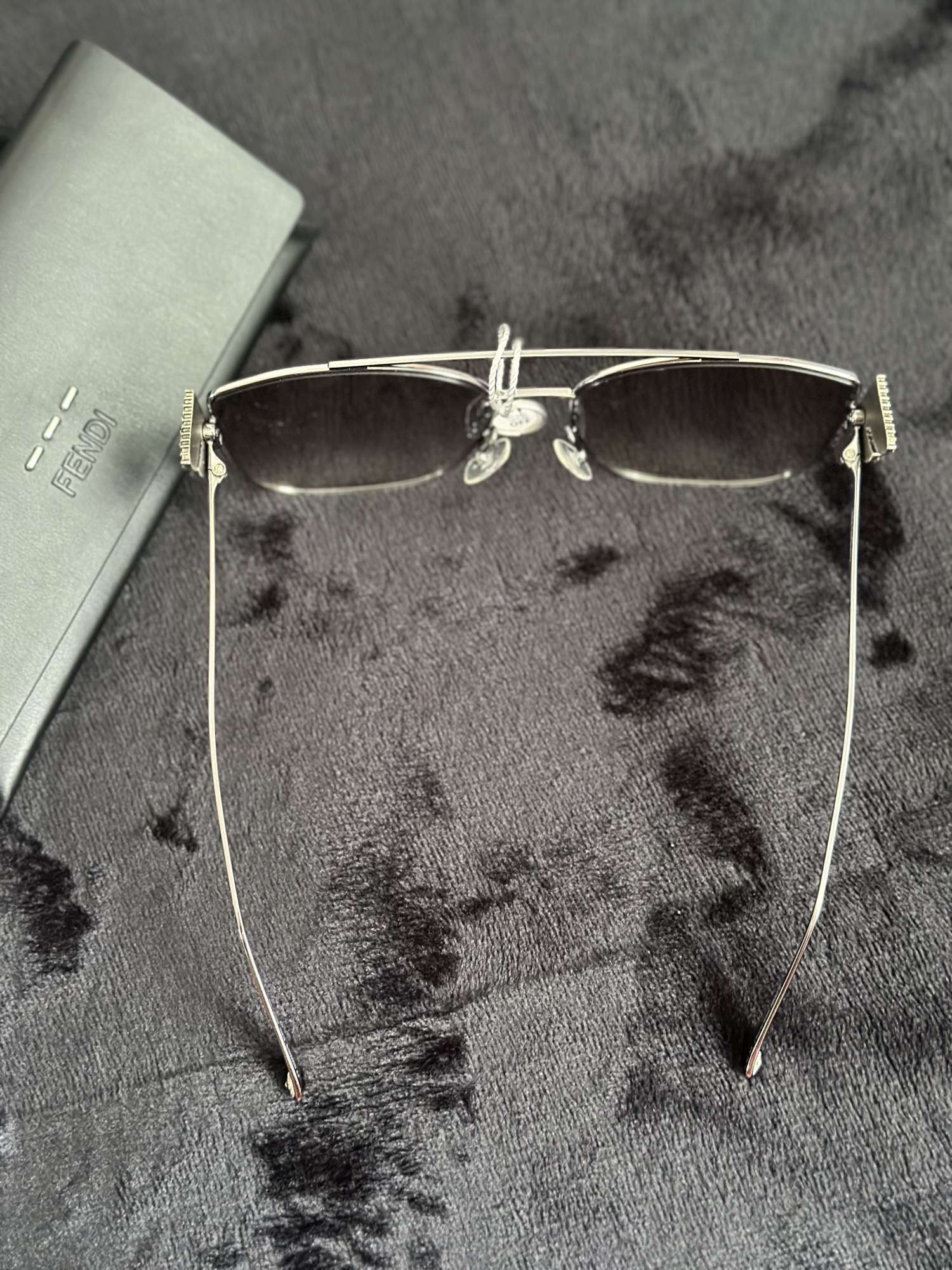 Slnečné okuliare Fendi