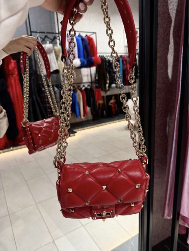 Valentino Garavani kabelka