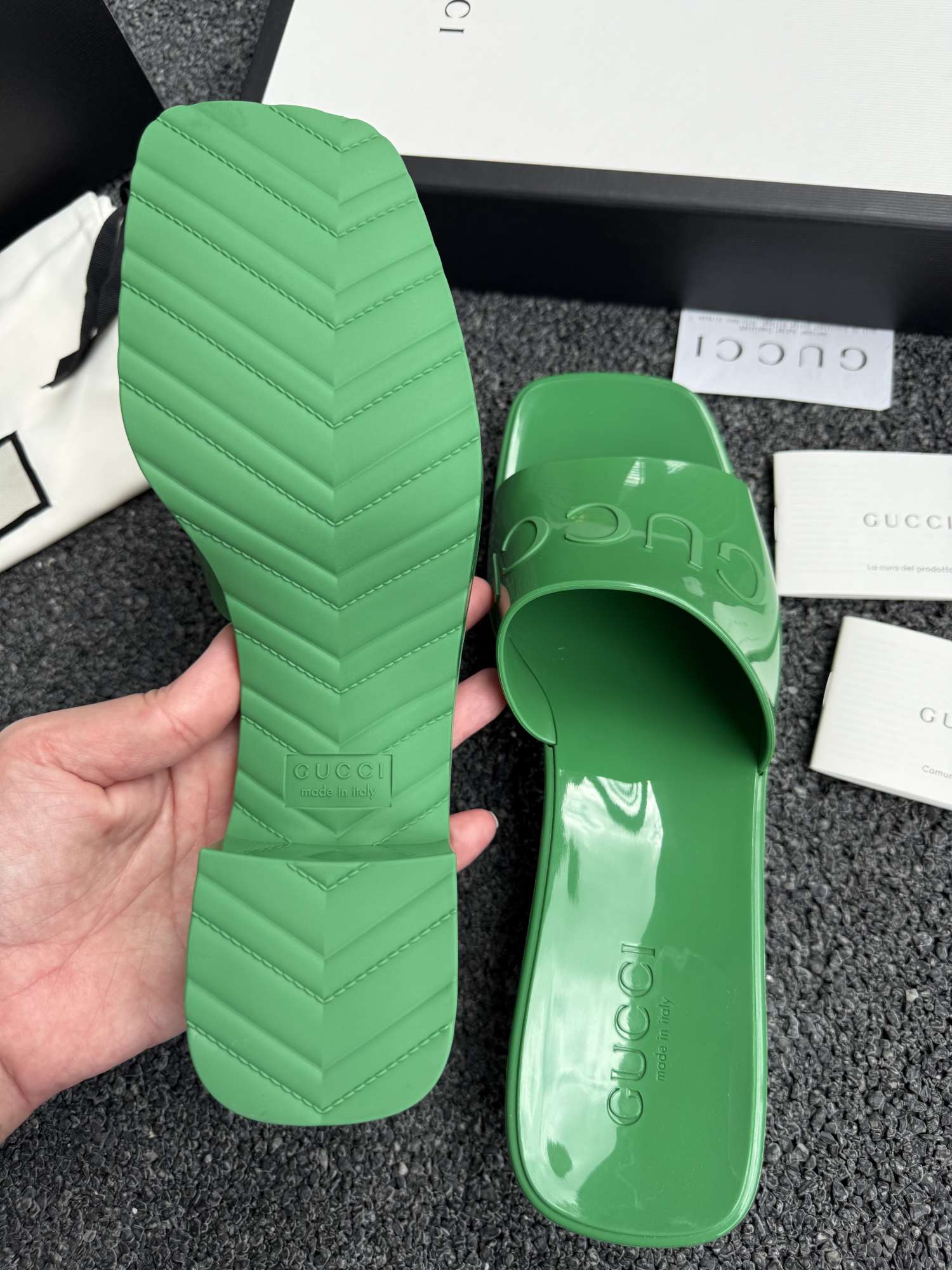 Gucci pantofle