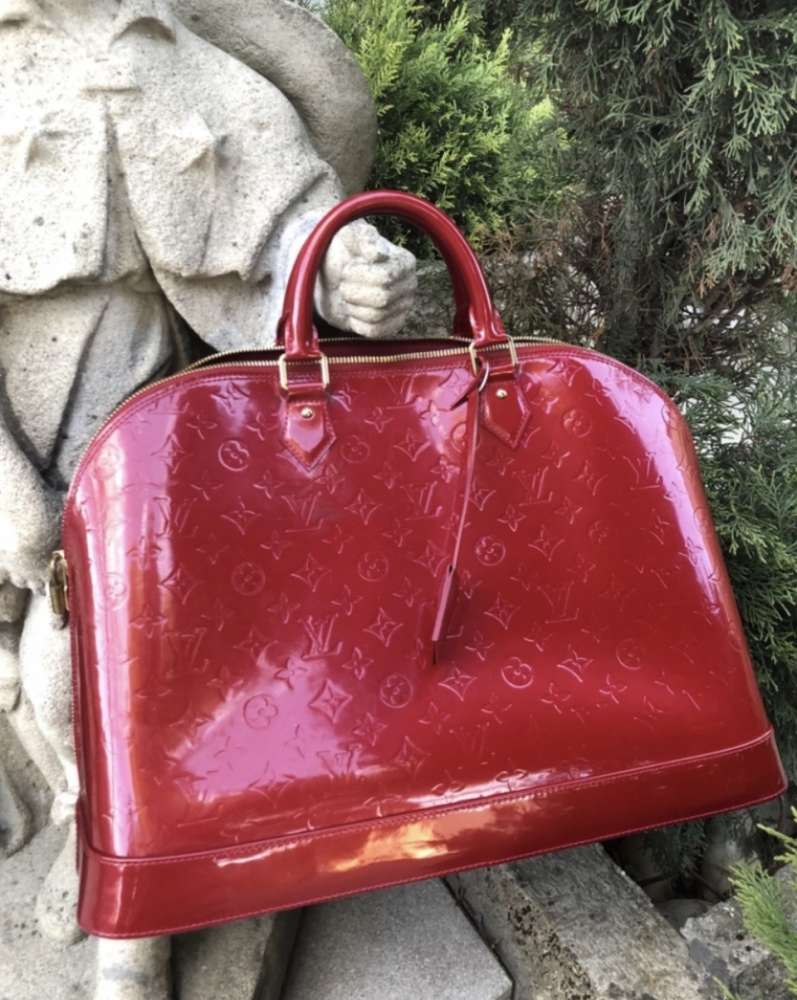 LV Alma