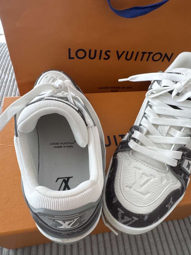 LV Trainer Sneaker