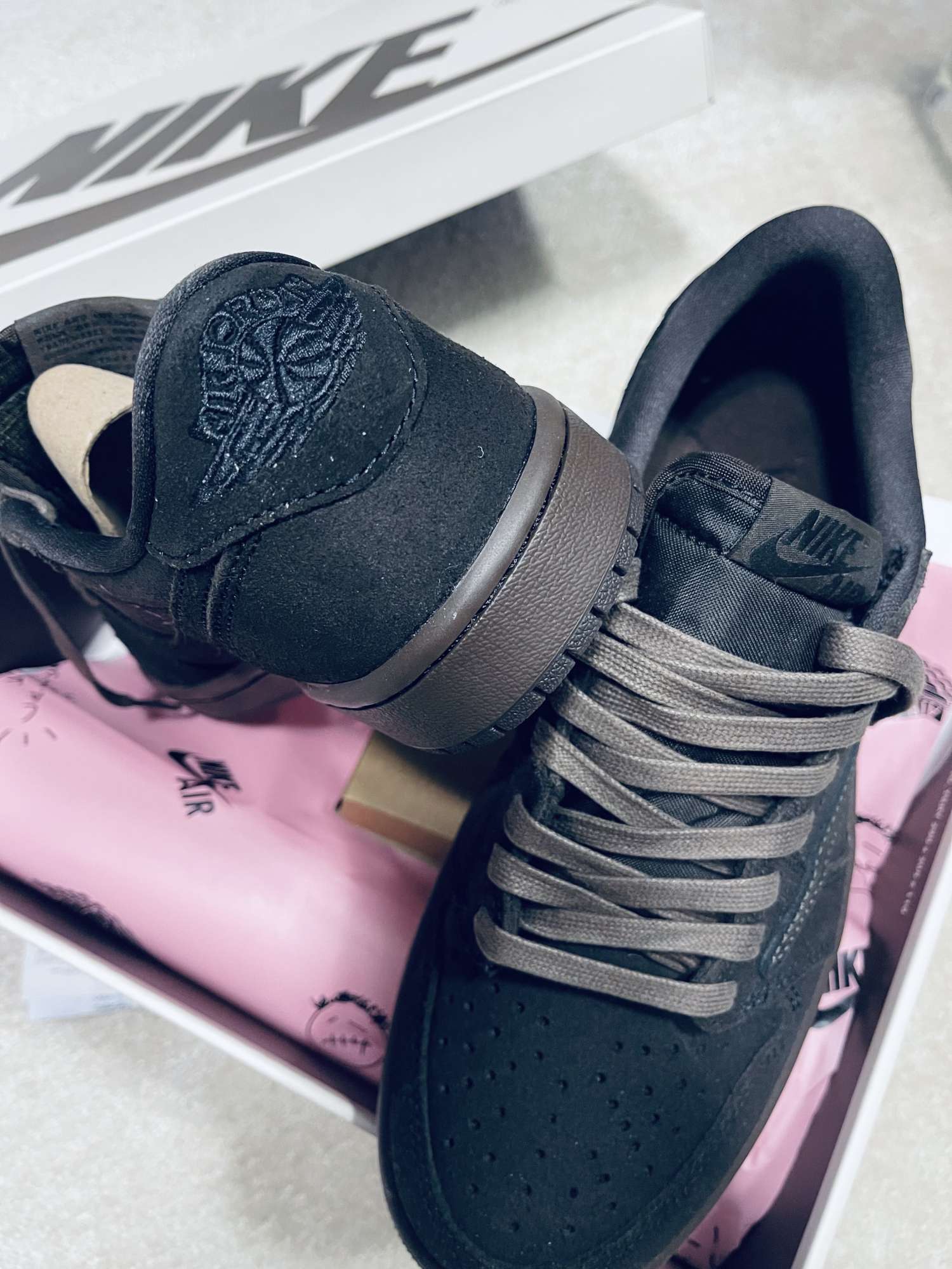 Jordan 1 Retro Low OG SP Travis Scott Velvet Brown