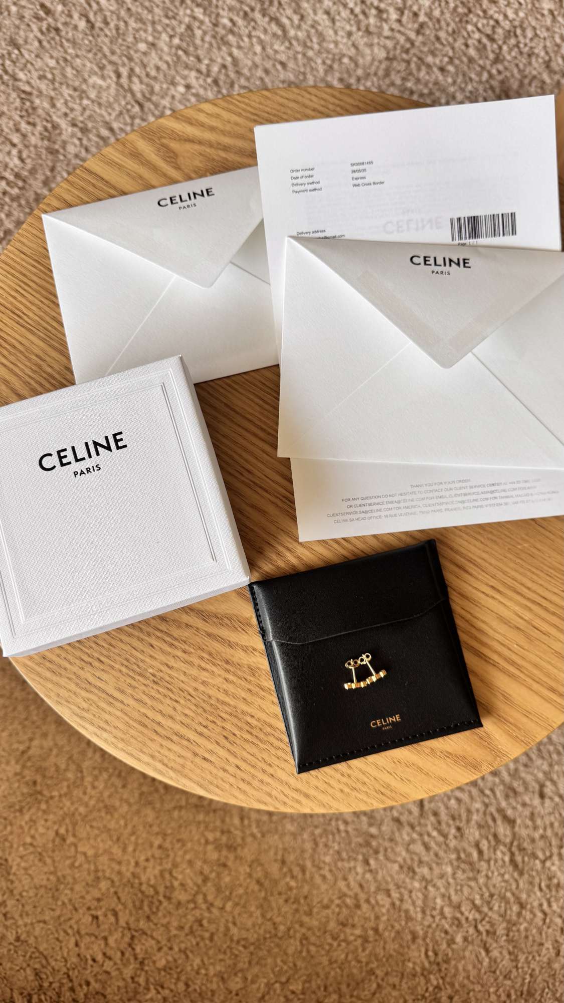 CELINE NÁUŠNICE