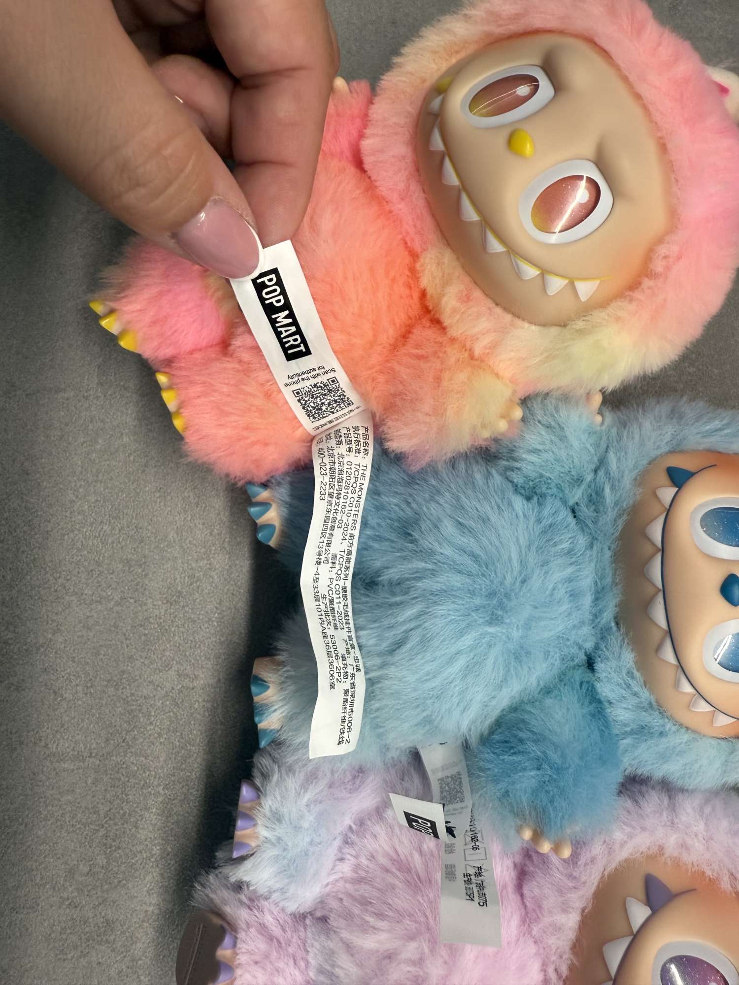 Labubu Big into Energy Popmart