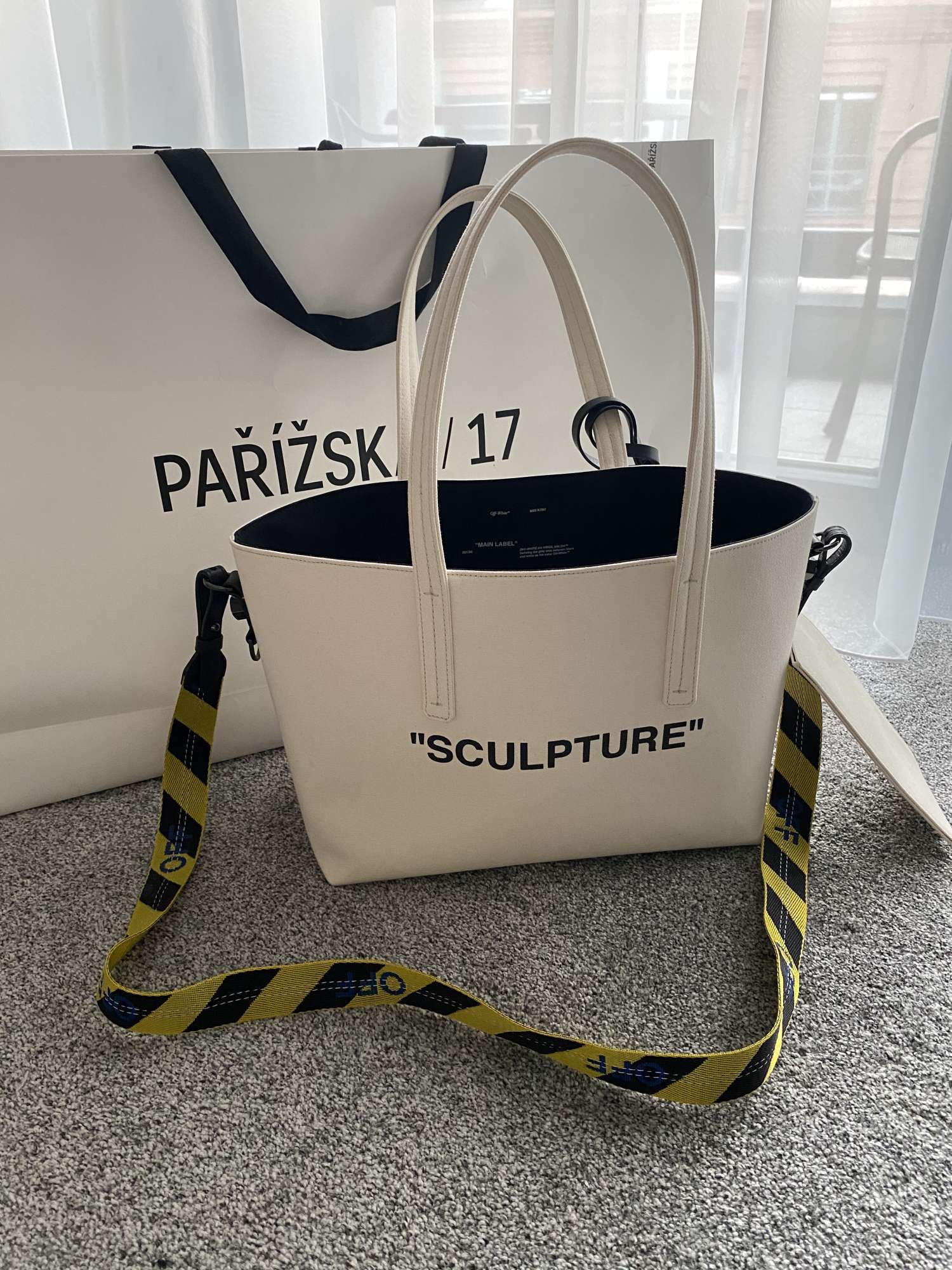Off-white kabelka