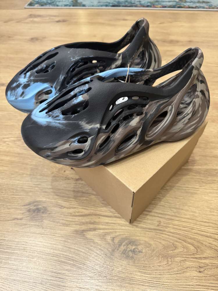 Yeezy Foam RNR
