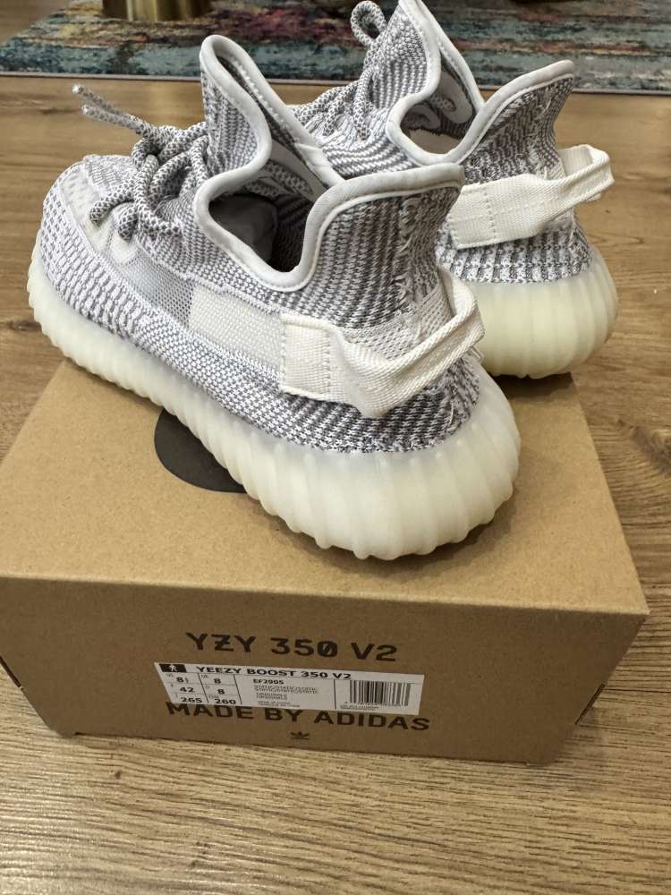 Yeezy Boost 350 v2 Static