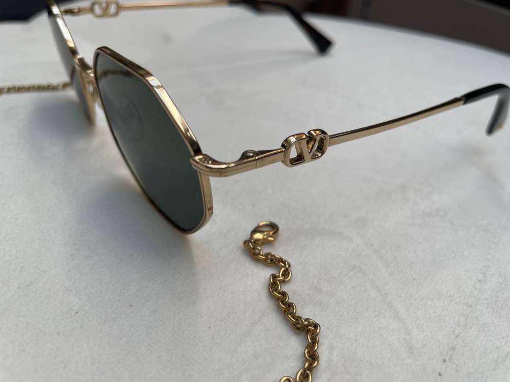 Valentino slnečné okuliare