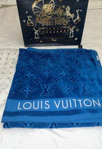 https://www.vipluxury.sk/Louis Vuitton uterák