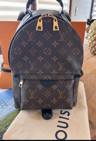 https://www.vipluxury.sk/Louis Vuitton palm spring PM