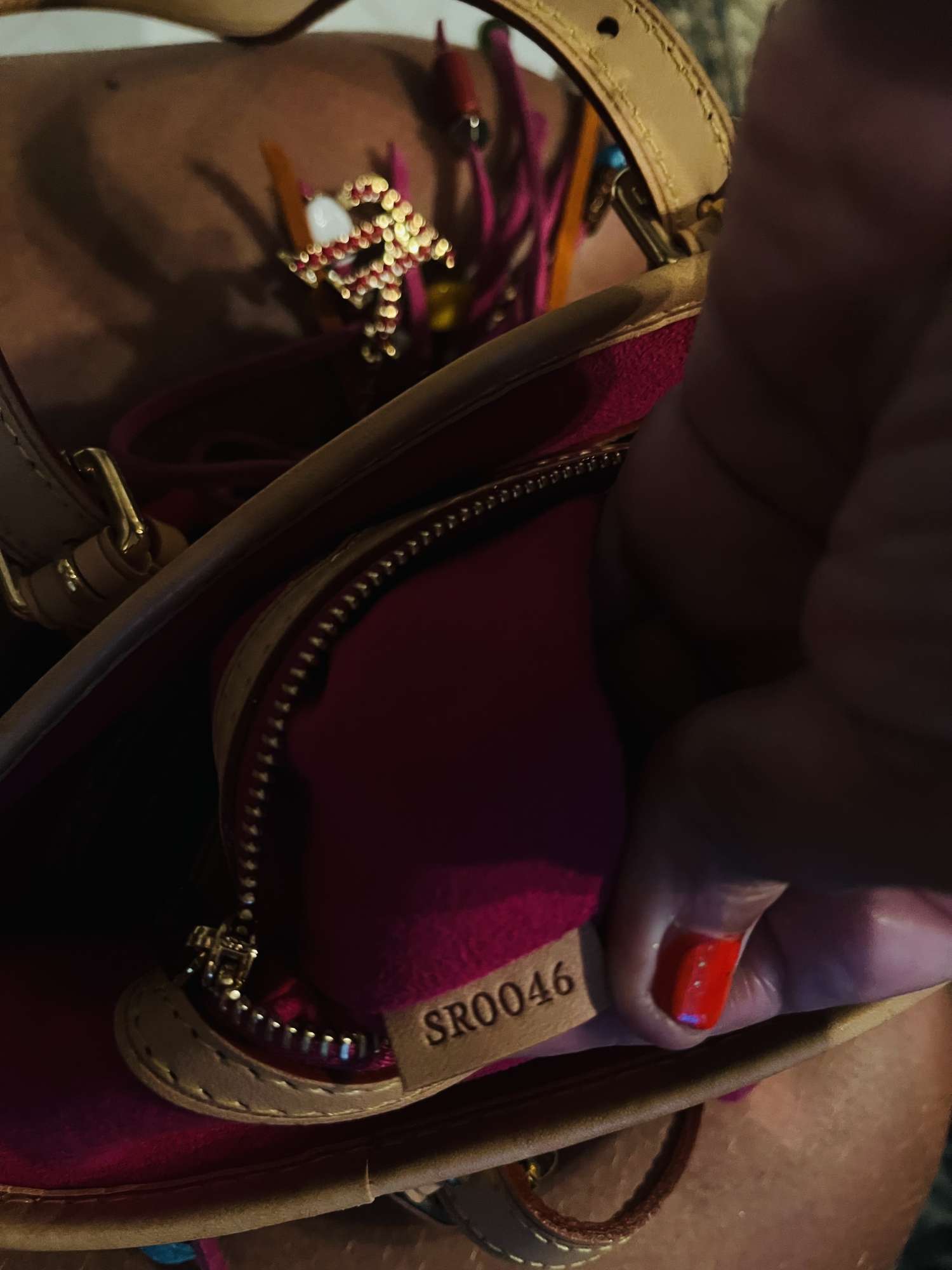 LOUIS VUITTON