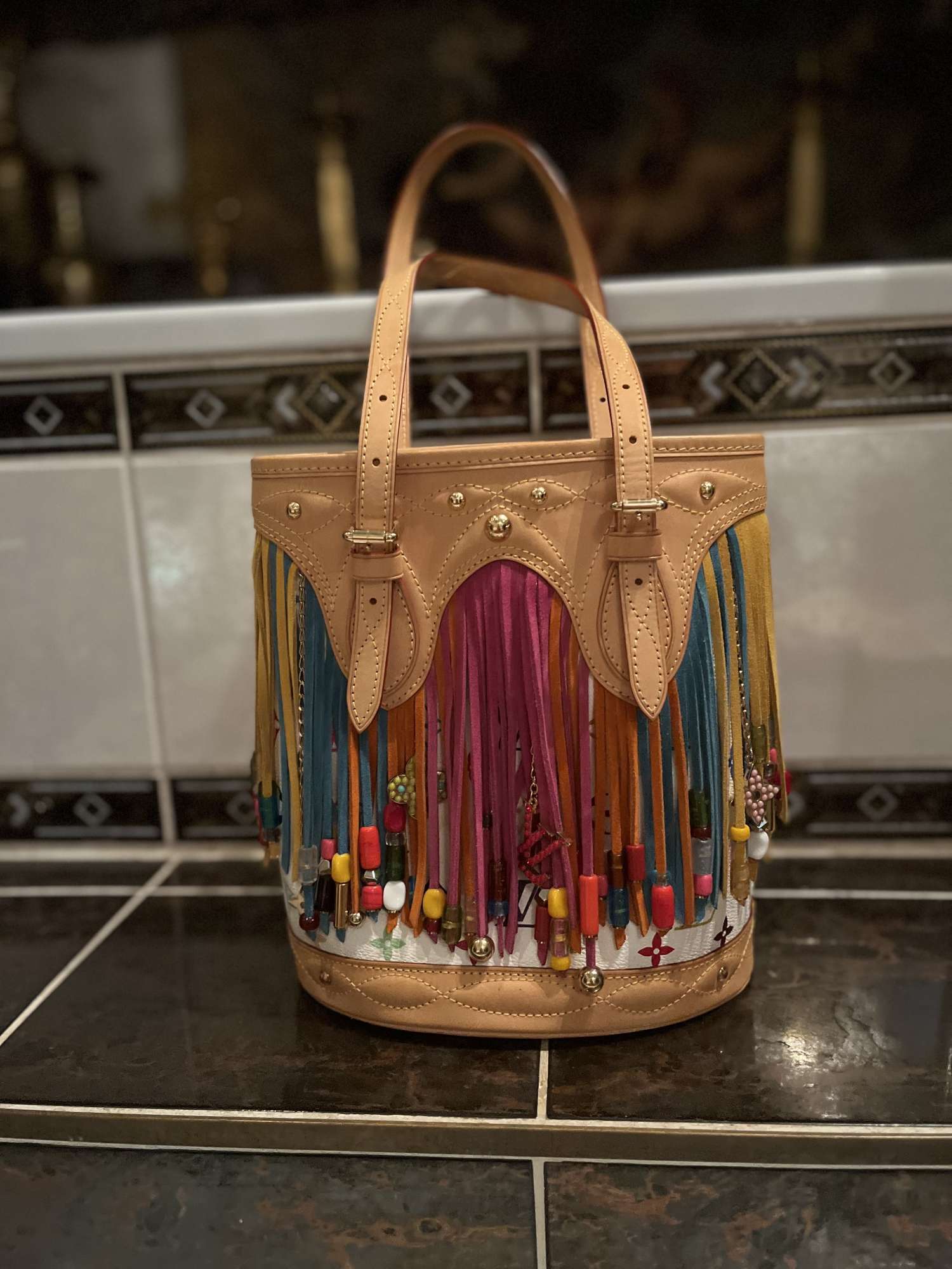 LOUIS VUITTON