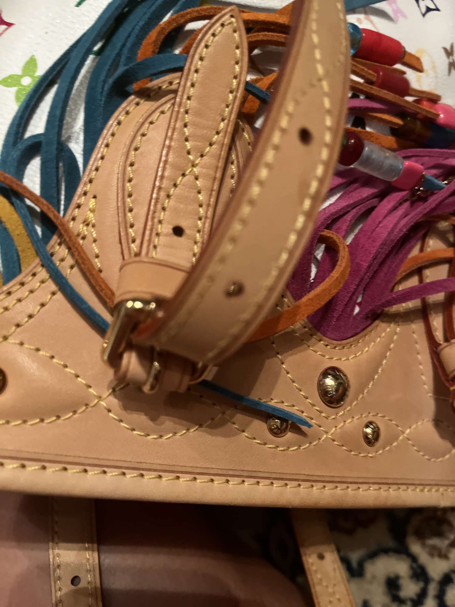 LOUIS VUITTON