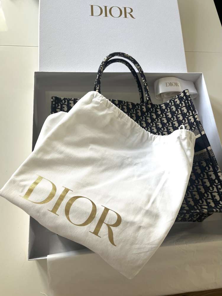 Dior Booktote Large