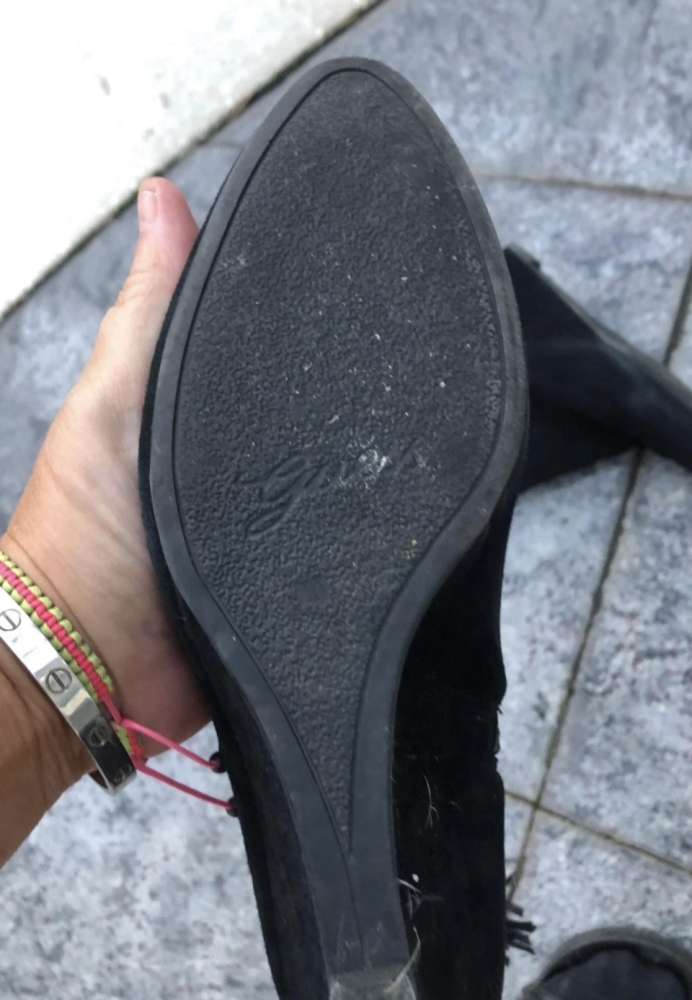 GUESS