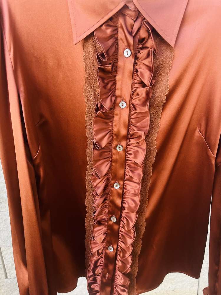 Dolce Gabbana.