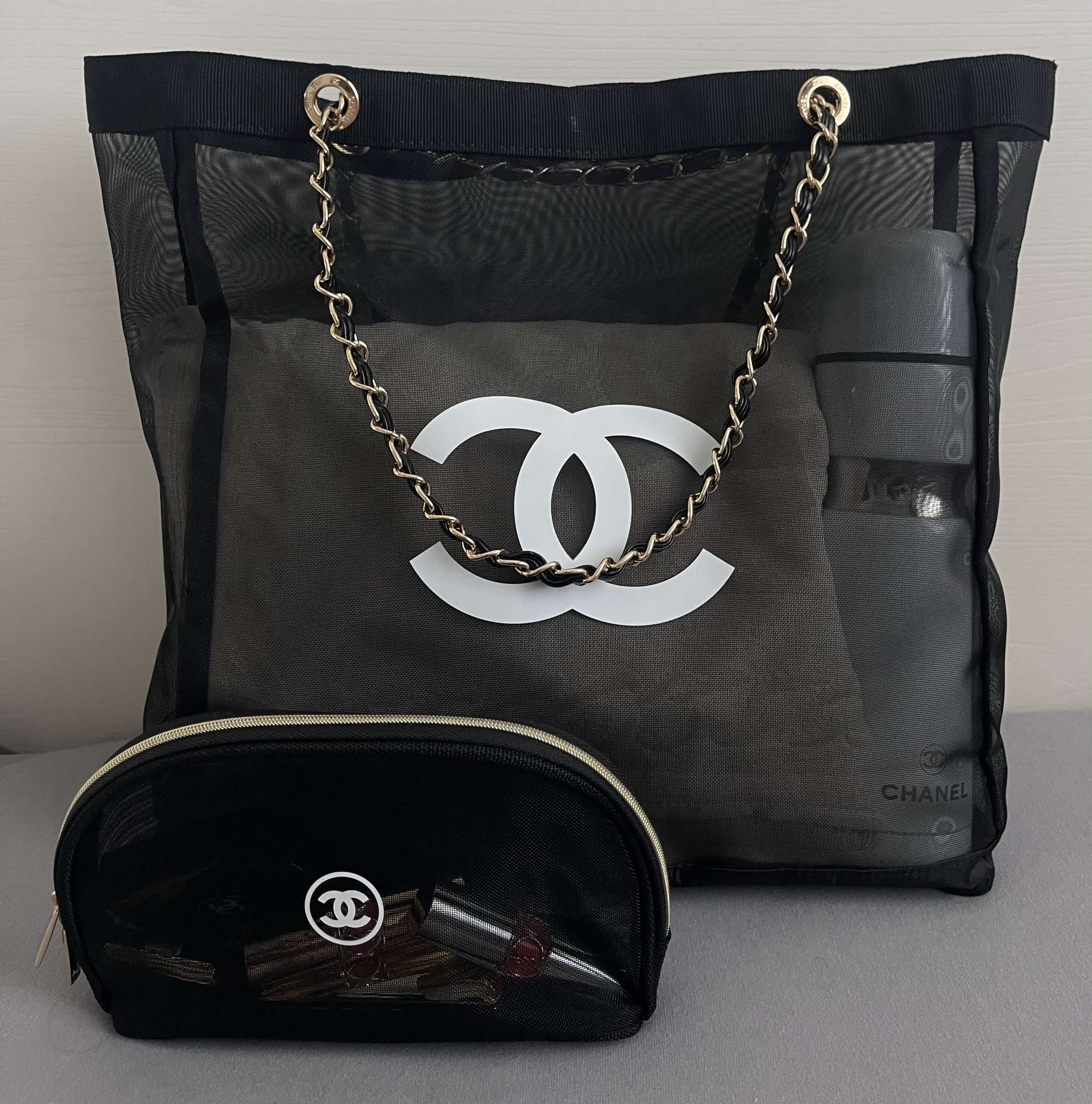 CHANEL BEAUTY PLÁŽOVÁ TAŠKA S POCHETKOU