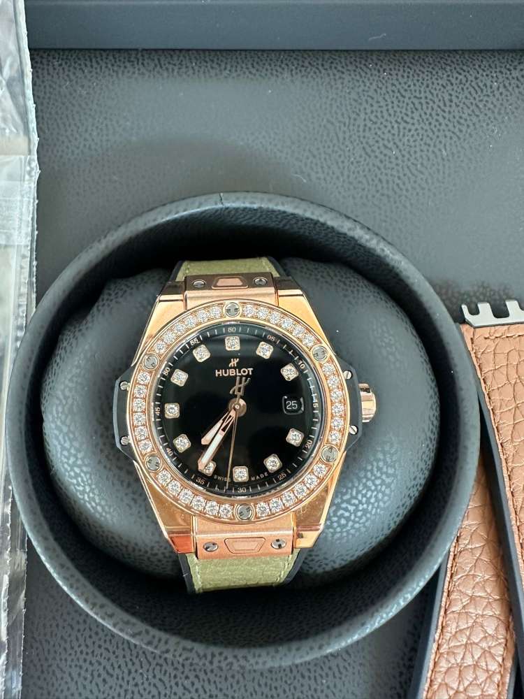 Hublot damske hodiny 33