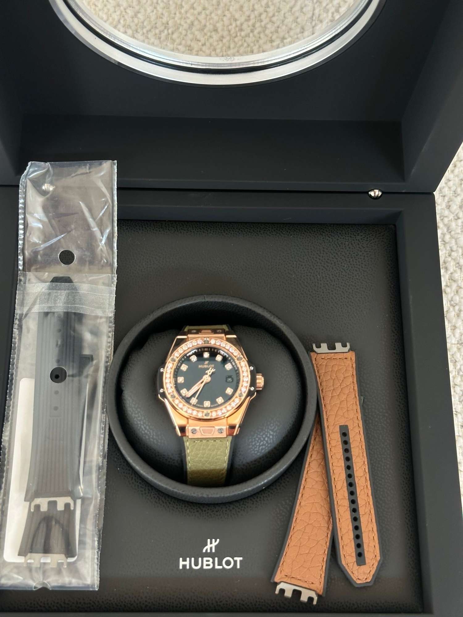 Hublot damske hodiny 33