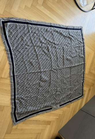 https://www.vipluxury.sk/Dior šatka