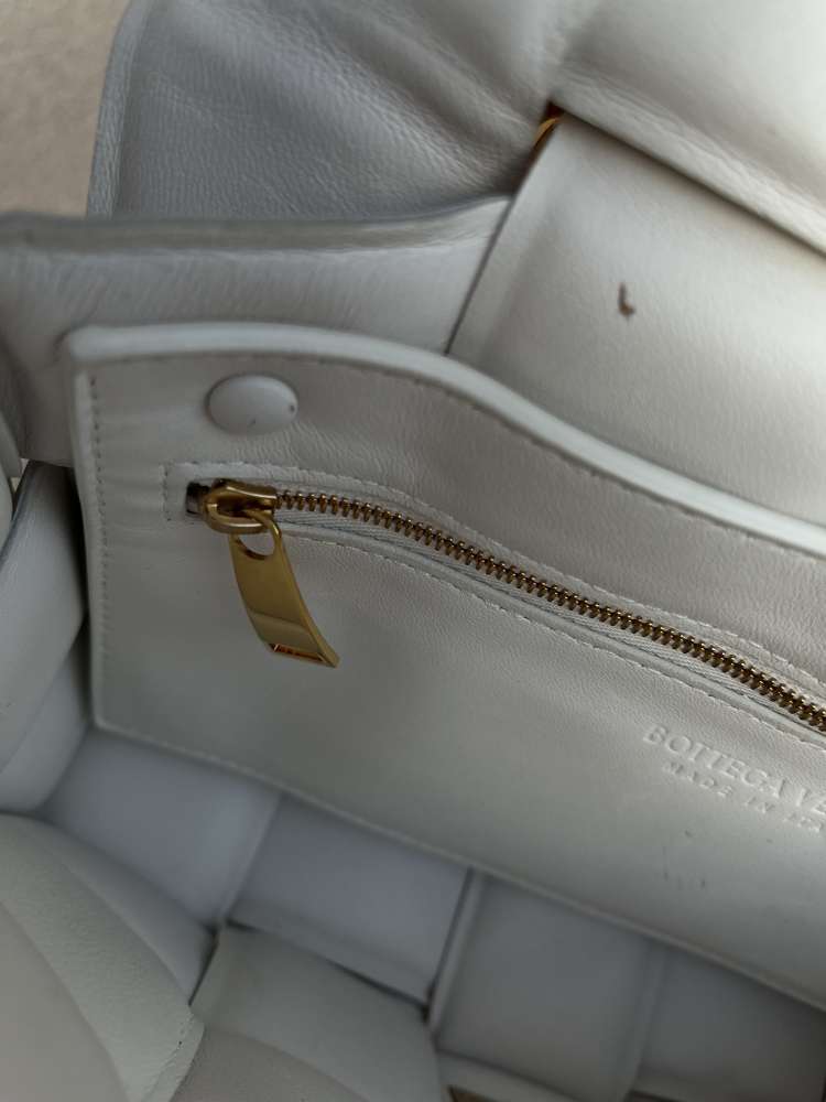 BOTTEGA VENETA