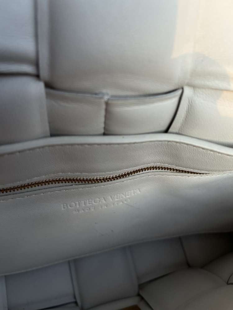 BOTTEGA VENETA