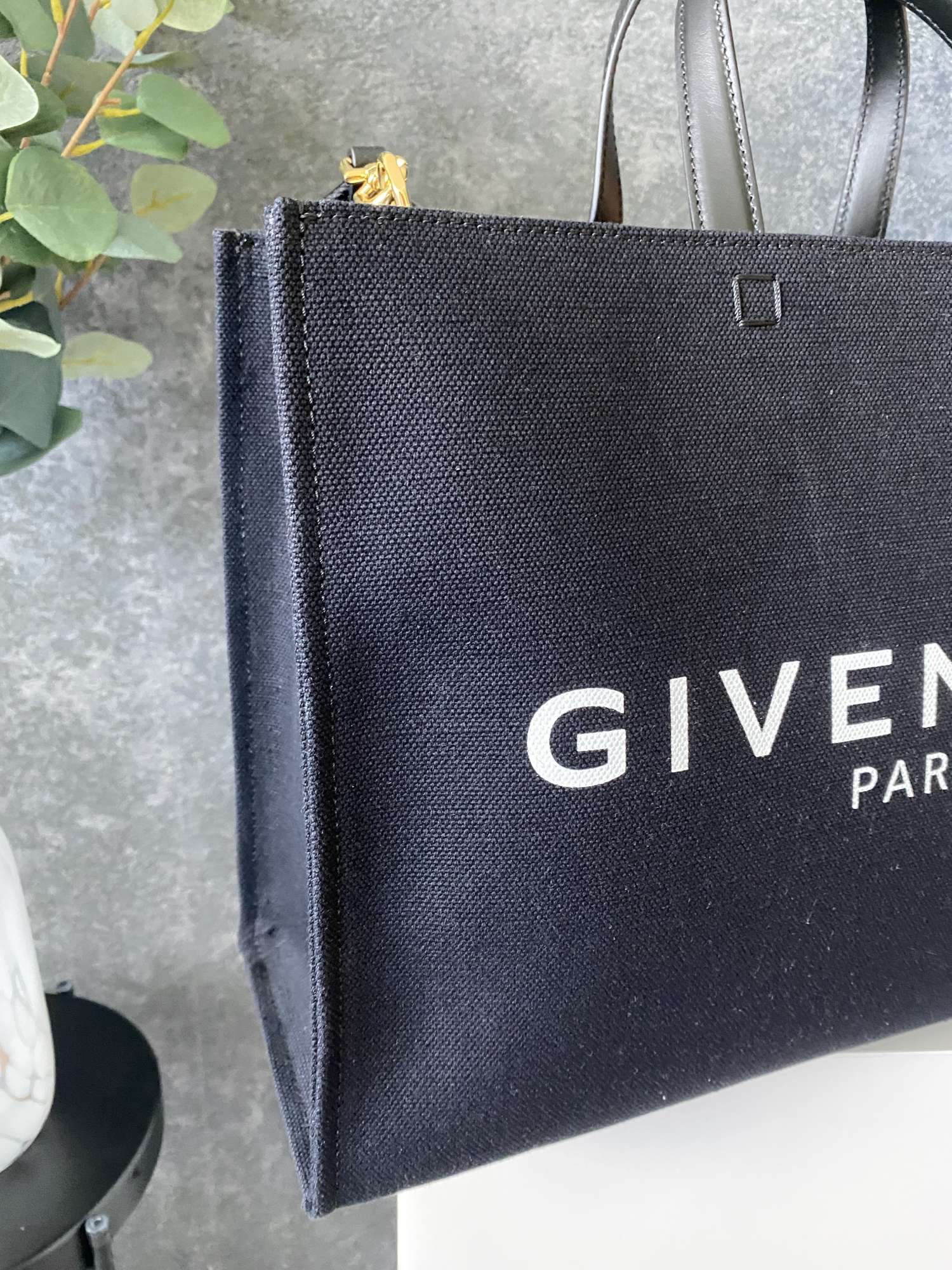 Givenchy kabelka
